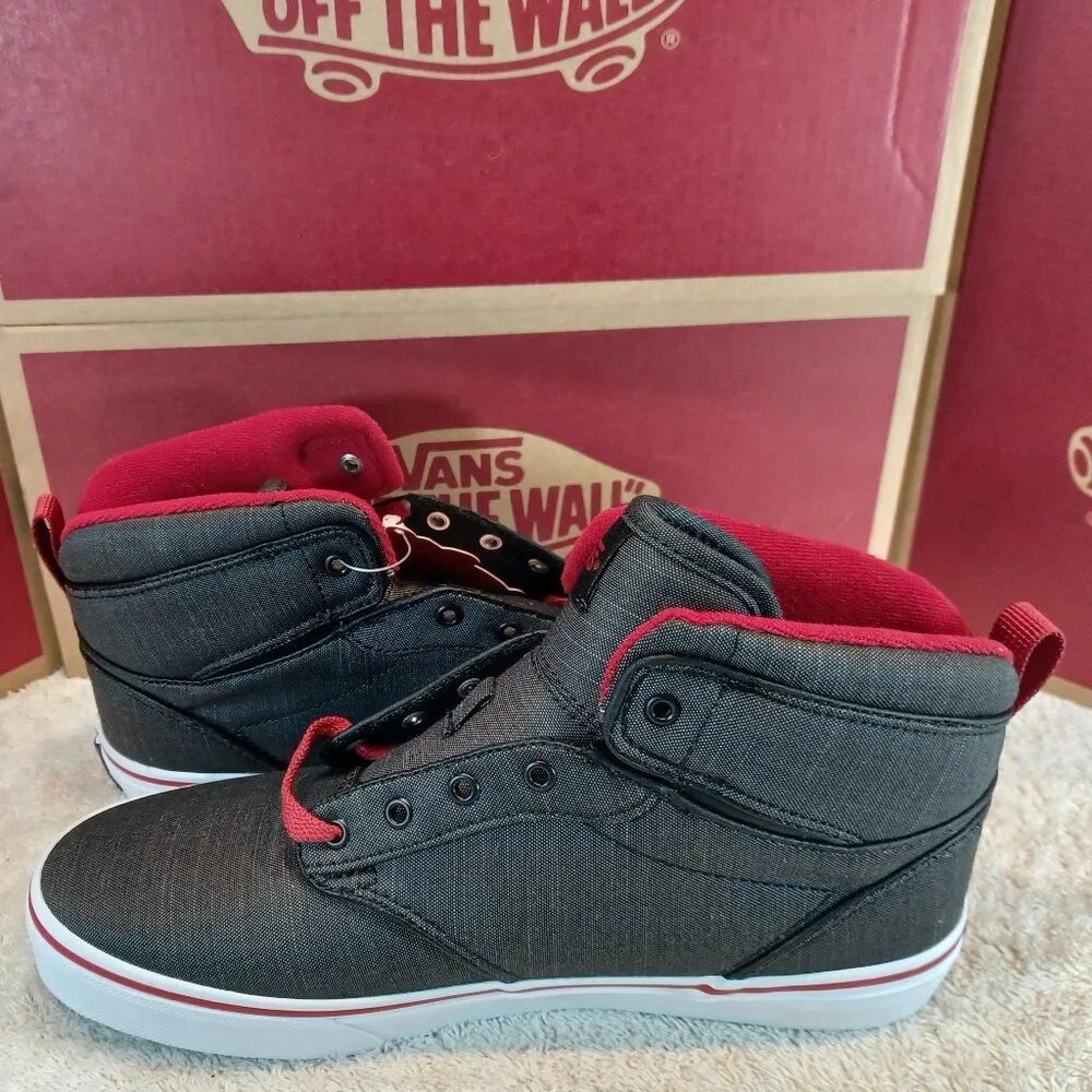 Vans Men's 5.5/Women's 7 (Youth 5.5) Atwood High Top Black Chili Pepper Red